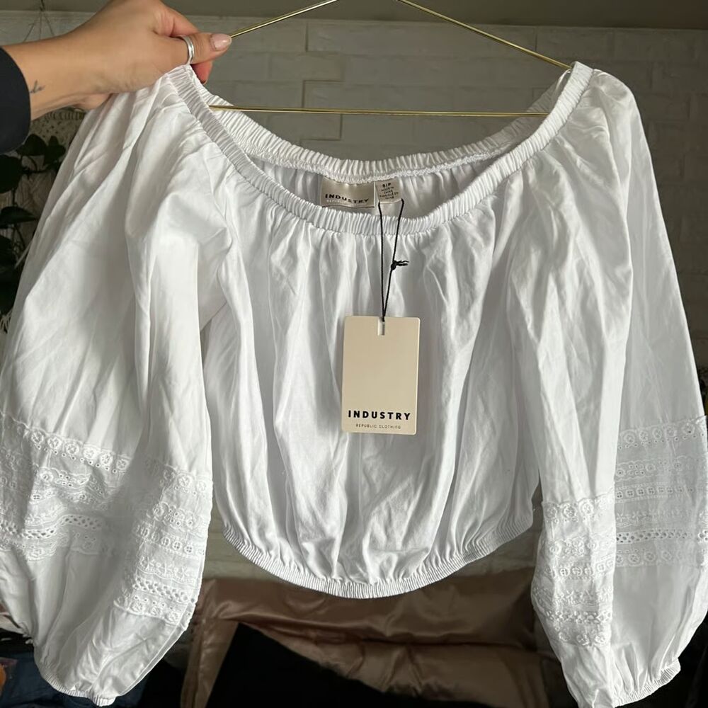 NWT Industry Republic White Off Shoulder Crop Top Small 100% Cotton Peasant